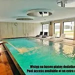 Appartamento Flora - Z Aneksem I Klimatyzacja, Basen Netflix Kołobrzeg