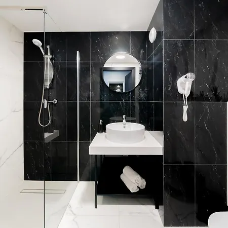 Flora - Z Aneksem I Klimatyzacja, Basen Netflix Lejlighed