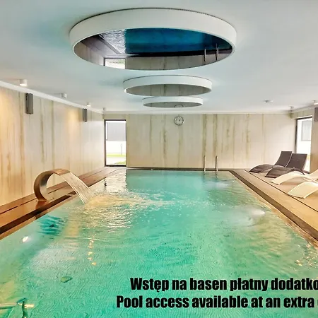 Flora - Z Aneksem I Klimatyzacja, Basen Netflix Appartement